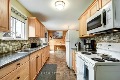 32 Hemlock Street Highlands East ON K0L 1M0