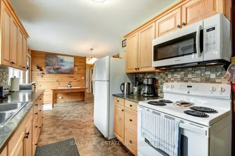 32 Hemlock Street Highlands East ON K0L 1M0