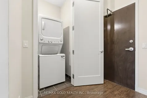112 King Street E Hamilton ON L8N 1A8
