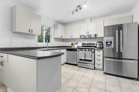 6 Berton Place Kanata ON K2L 3R8