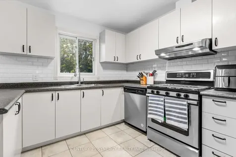 6 Berton Place Kanata ON K2L 3R8