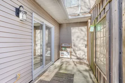 6 Berton Place Kanata ON K2L 3R8