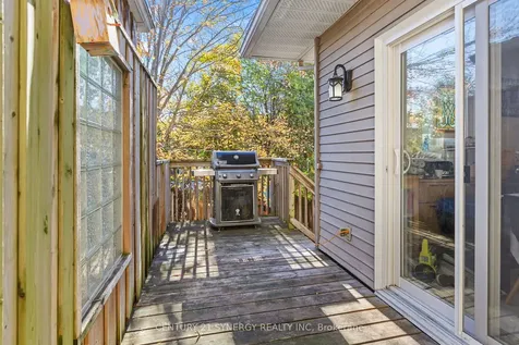 6 Berton Place Kanata ON K2L 3R8