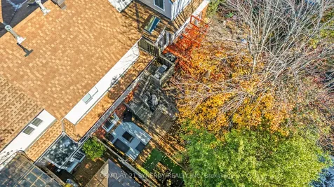 6 Berton Place Kanata ON K2L 3R8