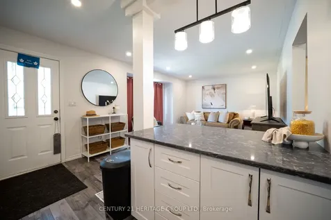 18 Armstrong Avenue Hamilton ON L8H 1M5
