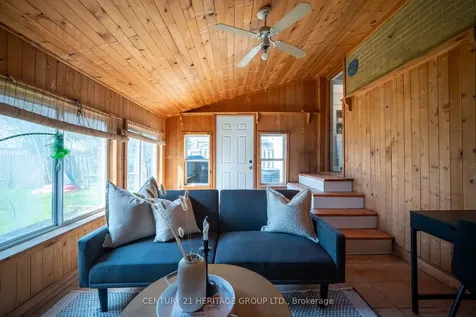 18 Armstrong Avenue Hamilton ON L8H 1M5
