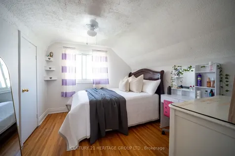 18 Armstrong Avenue Hamilton ON L8H 1M5