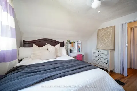 18 Armstrong Avenue Hamilton ON L8H 1M5