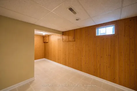 18 Armstrong Avenue Hamilton ON L8H 1M5