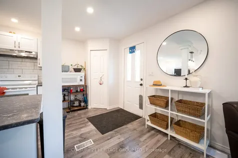 18 Armstrong Avenue Hamilton ON L8H 1M5
