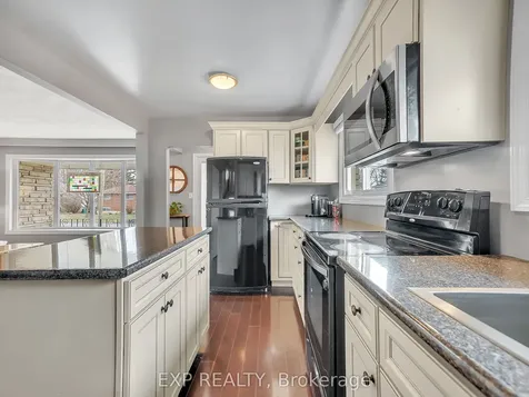 16 Applewood Drive Belleville ON K8P 4E2