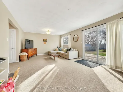 16 Applewood Drive Belleville ON K8P 4E2