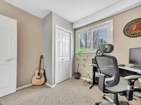 16 Applewood Drive Belleville ON K8P 4E2