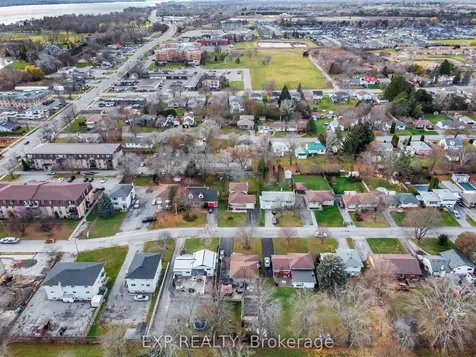 16 Applewood Drive Belleville ON K8P 4E2