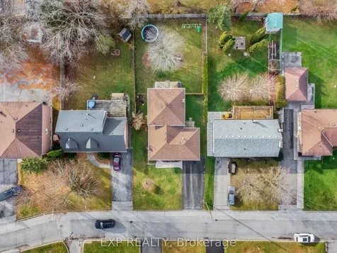 16 Applewood Drive Belleville ON K8P 4E2
