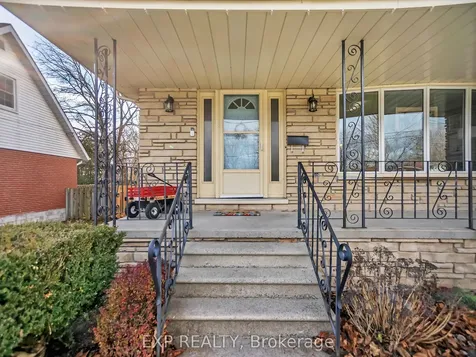 16 Applewood Drive Belleville ON K8P 4E2