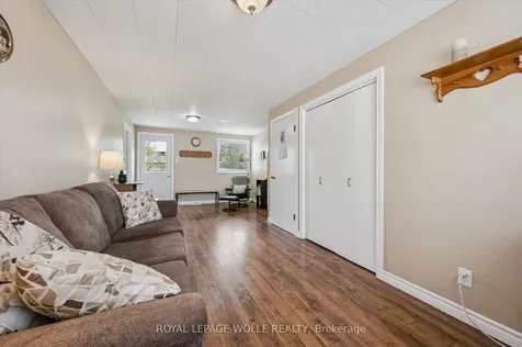 39 Charlotte Crescent Kitchener ON N2B 2K2