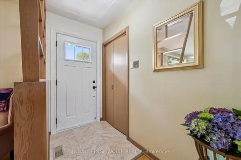 39 Charlotte Crescent Kitchener ON N2B 2K2