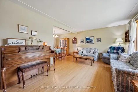 39 Charlotte Crescent Kitchener ON N2B 2K2