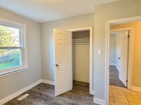 313 East 33rd Street Hamilton ON L8V 3T9