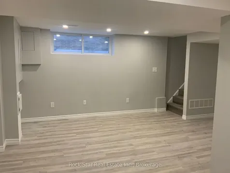 313 East 33rd Street Hamilton ON L8V 3T9