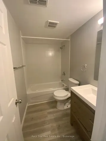 313 East 33rd Street Hamilton ON L8V 3T9