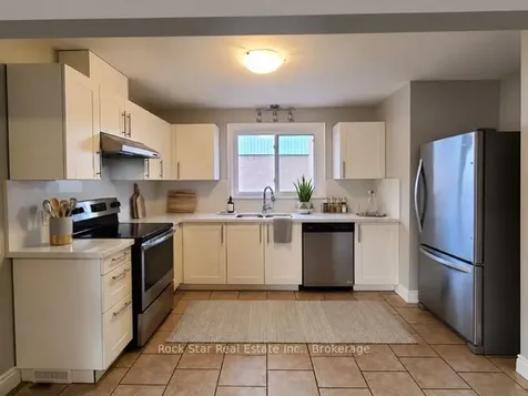 313 East 33rd Street Hamilton ON L8V 3T9