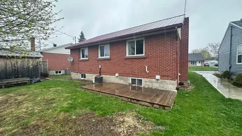 34 Salisbury Avenue Brockville ON K6V 2T5