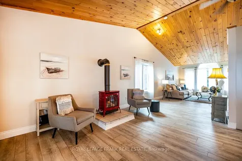 25 Shelley Drive Kawartha Lakes ON K0M 2C0