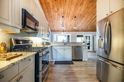 25 Shelley Drive Kawartha Lakes ON K0M 2C0