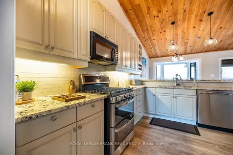 25 Shelley Drive Kawartha Lakes ON K0M 2C0