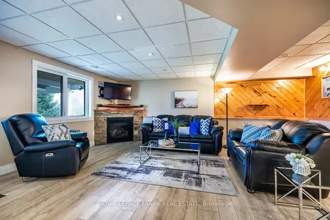 25 Shelley Drive Kawartha Lakes ON K0M 2C0
