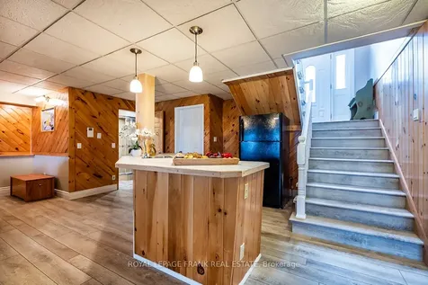 25 Shelley Drive Kawartha Lakes ON K0M 2C0