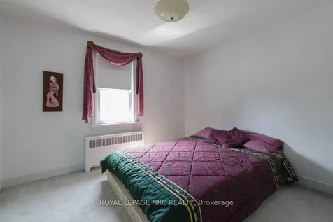 248 Wallace Avenue S Welland ON L3B 1R6