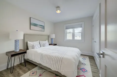 91 Albert Street Waterloo ON N2L 3S6