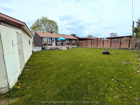 6774 Glendoone Street Niagara Falls ON L2J 1G2