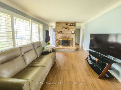 6774 Glendoone Street Niagara Falls ON L2J 1G2
