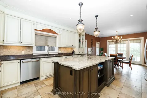 8479 Forestview Boulevard Niagara Falls ON L2H 0B2