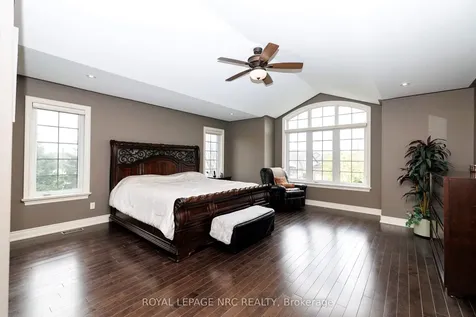 8479 Forestview Boulevard Niagara Falls ON L2H 0B2