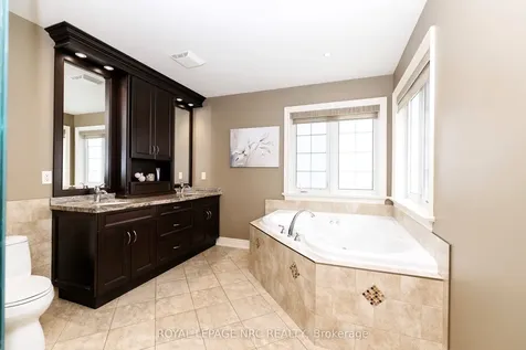 8479 Forestview Boulevard Niagara Falls ON L2H 0B2