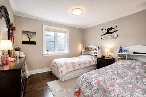 8479 Forestview Boulevard Niagara Falls ON L2H 0B2