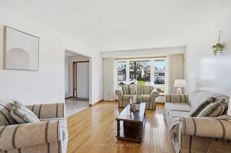 267 Greencedar Drive Hamilton ON L9C 6S2