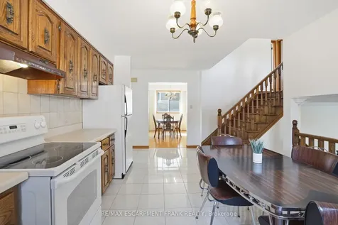 267 Greencedar Drive Hamilton ON L9C 6S2