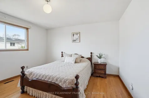 267 Greencedar Drive Hamilton ON L9C 6S2