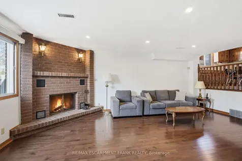 267 Greencedar Drive Hamilton ON L9C 6S2