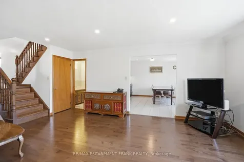267 Greencedar Drive Hamilton ON L9C 6S2