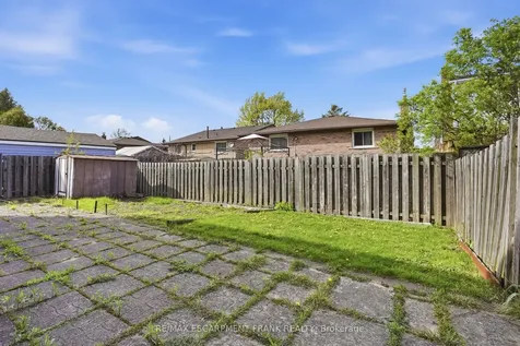 267 Greencedar Drive Hamilton ON L9C 6S2