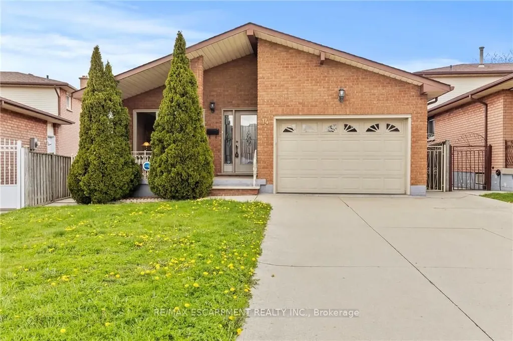 14 Indian Crescent Hamilton ON L8V 4V6