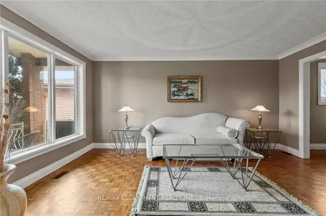 14 Indian Crescent Hamilton ON L8V 4V6