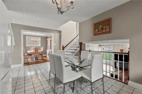 14 Indian Crescent Hamilton ON L8V 4V6
